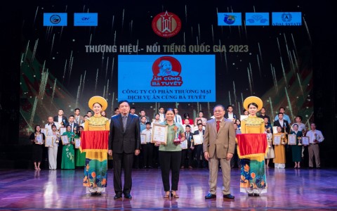 "Ăn cùng bà Tuyết" vinh dự đạt danh hiệu “Thương hiệu - Nổi tiếng Quốc gia 2023”