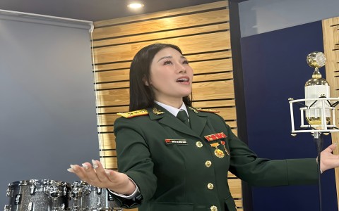 Kỷ niệm 79 năm Ngày thành lập Quân đội Nhân dân Việt Nam: NSƯT Hương Giang ra mắt MV “Âm vang Trường Sơn”