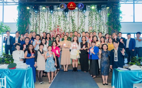 Kết Nối – Chia Sẻ – Kiến Tạo: Trà Chiều Thương Gia Kỳ 44 Đánh Dấu Bước Ngoặt Cho Cộng Đồng Doanh Nhân Việt Trong Kỷ Nguyên AI Và Robotics