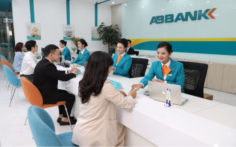 Đại hội cổ đông ABBANK năm 2024: Đẩy mạnh dự án làm mới chiến lược Ngân hàng và các công tác chuyển đổi