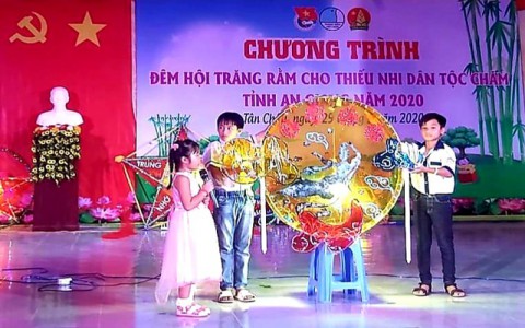 An Giang: Tổ chức Tết Trung thu cho thiếu nhi người dân tộc Chăm và Khmer