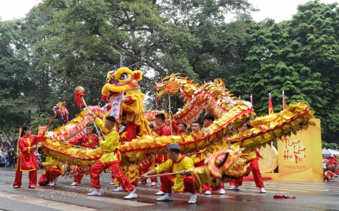 Hà Nội rộn ràng liên hoan múa Rồng