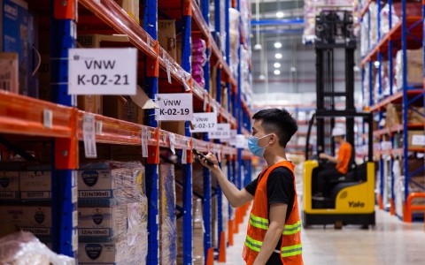 Doanh nghiệp toàn cầu ngày càng đẩy mạnh xu hướng bán hàng trên kênh thương mại điện tử
