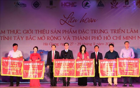 Hội tụ nét tinh hoa văn hóa ẩm thực Tây Bắc