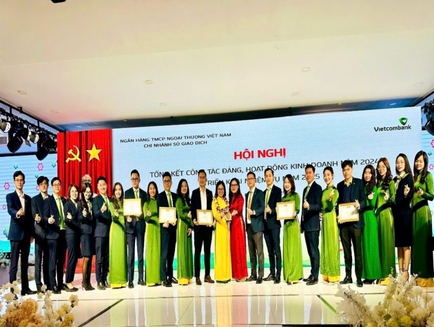 Dấu ấn trí tuệ Đảng viên Vietcombank thời kỳ chuyển đổi số