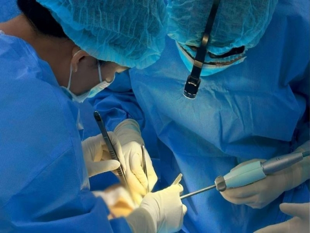 Tháo túi ngực gây mê mask thanh quản – Bước tiến giúp phẫu thuật an toàn và êm ái hơn