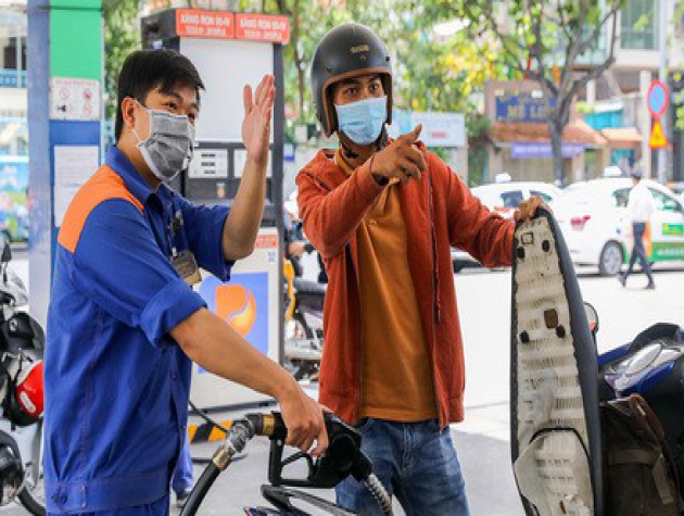 Giá xăng ngày mai có thể giảm nhẹ