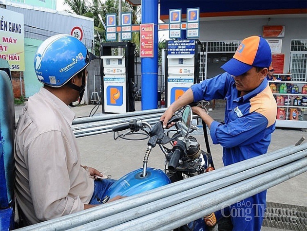 Xăng dầu đồng loạt giảm giá từ 15h chiều ngày 11/11